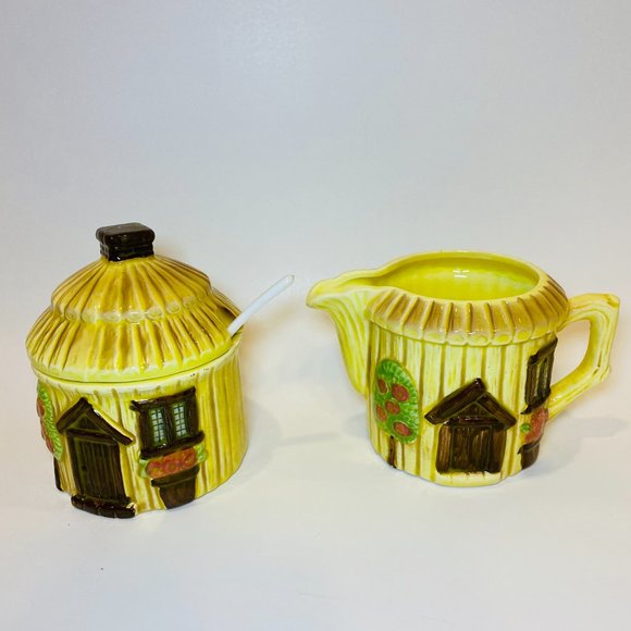 Vintage Straw Tiki Hut Ceramic Creamer & Sugar Bowl with Spoon - Picture 1 of 7
